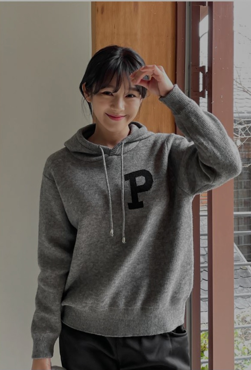 PY Wappen Knitted Hoodie